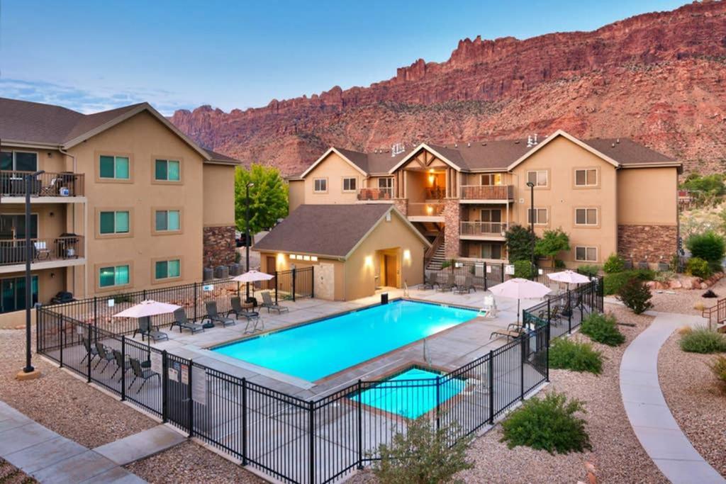 6L Top Floor Redcliff Condo, Pool & Hot Tub Moab Buitenkant foto